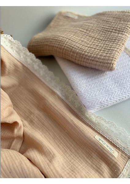 Taşlı Kurdele Fistolu Premium Organik 3’lü Set| Müslin Örtü & Pike Seti | Oeko-Tex® Sertifikalı | %100 Pamuk fırsatları