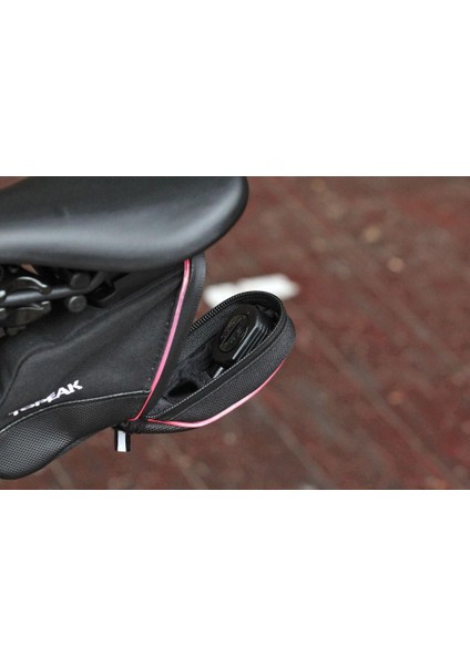 Aero Wedge Iglow LED Işıklı Sele Altı Çanta 0.5l Small TIG-AW02 modelleri