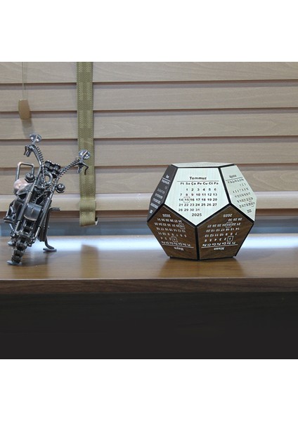 Dört Mevsim Renklendirmeli Üç Boyutlu Masaüstü 2025 Ahşap Takvim modelleri