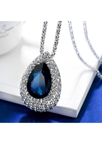 Kristal Jumper Zinciri 2025 Uzun Flaş Elmas Kolyenin Yeni Kore Versiyonu Sonbahar ve Kış Kıyafetleri Kolye Retro Atmosfer Aksesuarları (Yurt Dışından)