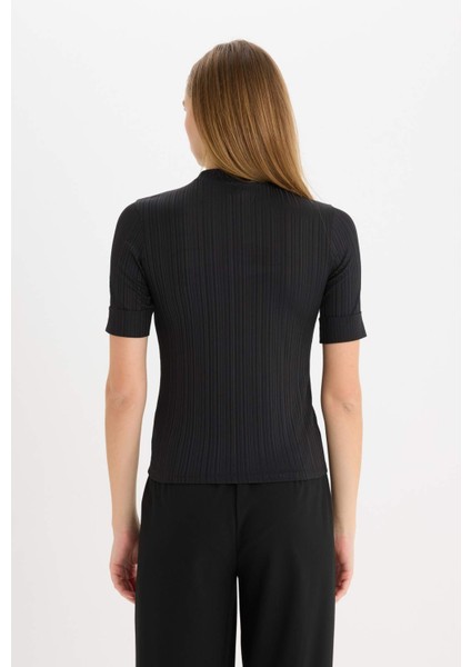 Regular Fit Yarım Balıkçı Yaka Basic Düz Fitilli Kaşkorse Kısa Kollu Siyah Tişört B1177AX25SP