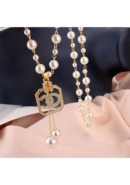 Hafif Lüks Alaşım Küçük Kokulu Inci Kolye Uzun Jumper Zincir Kadın Kıdemli Moda Duygusu Çok Yönlü Dekoratif Aksesuarlar Aksesuarlar Kolye (Yurt Dışından)