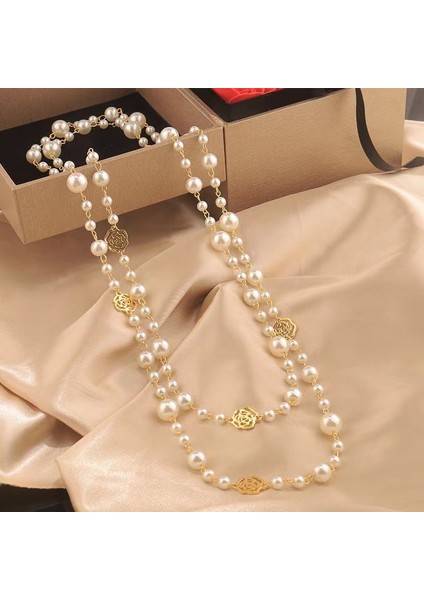 Hafif Lüks Alaşım Küçük Kokulu Inci Kolye Uzun Jumper Zincir Kadın Kıdemli Moda Duygusu Çok Yönlü Dekoratif Aksesuarlar Aksesuarlar Kolye (Yurt Dışından)