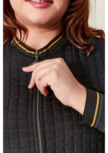 Kadın Büyük Beden Fermuarlı Kapitone Kap modelleri