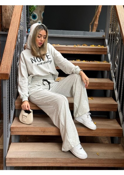 Ozgn Kadın Uzun Kollu Nope Baskılı Beli Ribanalı Ikili Takım