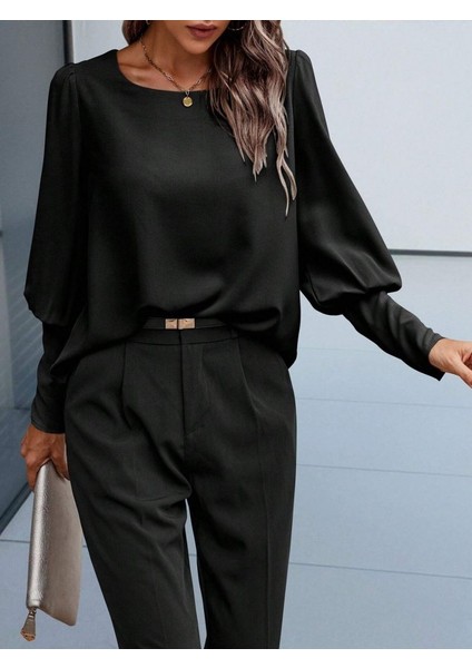 Ozgn Kadın Uzun Kollu Yuvarlak Yakalı Düğmeli Ithal Krep Bluz