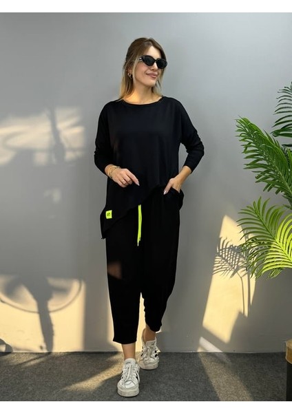 Ozgn Kadın Iki Iplik Viskon Pamuk Kumaş Arma Detaylı Ikili Takım