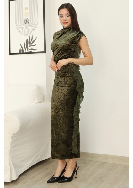 Çiçek Broşlu Fırfır Detaylı Kadife Abiye Elbise 6062-HAKI fırsatları