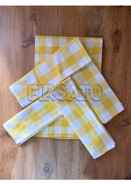 Karevibe Masa Örtüsü ve 4'lü Peçete Seti – Kare Desen, 5 Parça modelleri