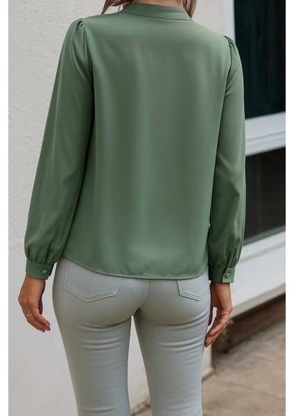 Ozgn Kadın Uzun Kollu Yakalı Yakadan Bağcıklı Düğmeli Sandy Bluz modelleri
