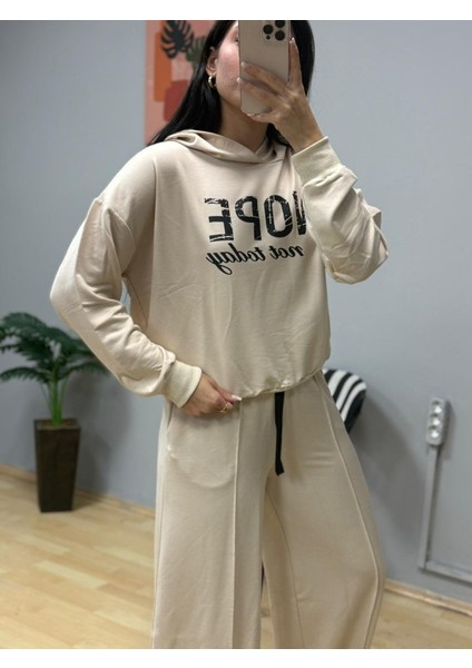 Ozgn Kadın Uzun Kollu Nope Baskılı Beli Ribanalı Ikili Takım fiyatları