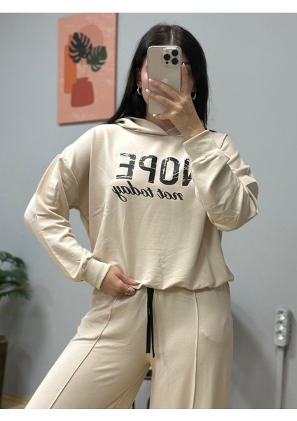 Ozgn Kadın Uzun Kollu Nope Baskılı Beli Ribanalı Ikili Takım modelleri