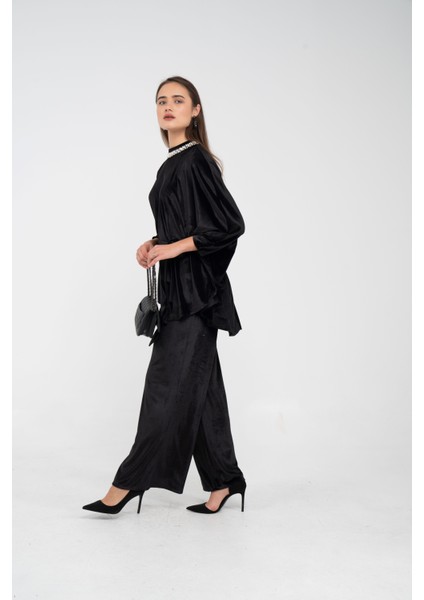 Taş Detaylı Kuşaklı Kadife Takım K8049 fırsatları