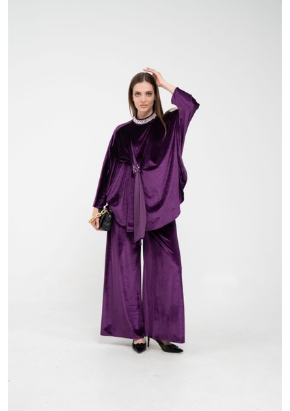 Taş Detaylı Kadife Takım K8048