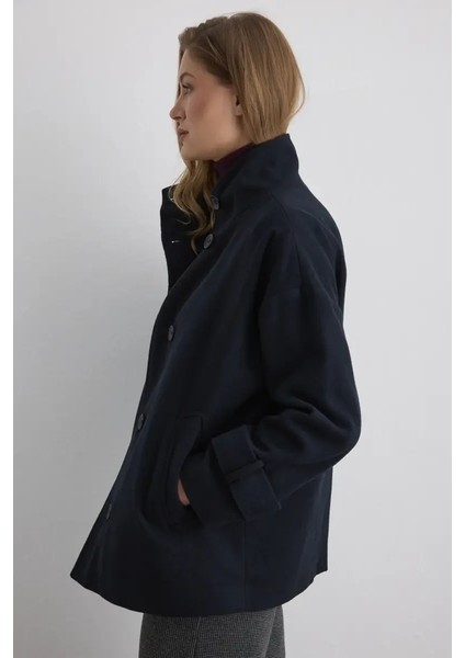 Dik Yakalı Yün Kaban - Lacivert fırsatları