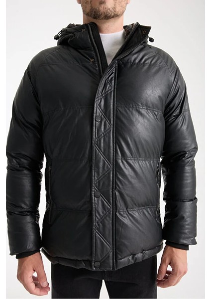 Erkek Siyah Sabit Kapüşonlu Suni Deri Şişme Mont