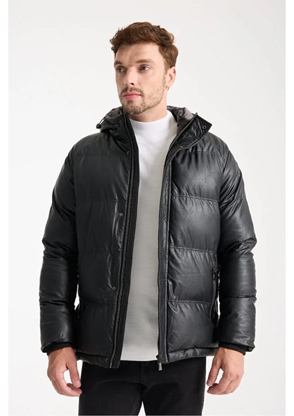 Erkek Siyah Sabit Kapüşonlu Suni Deri Şişme Mont indirimleri