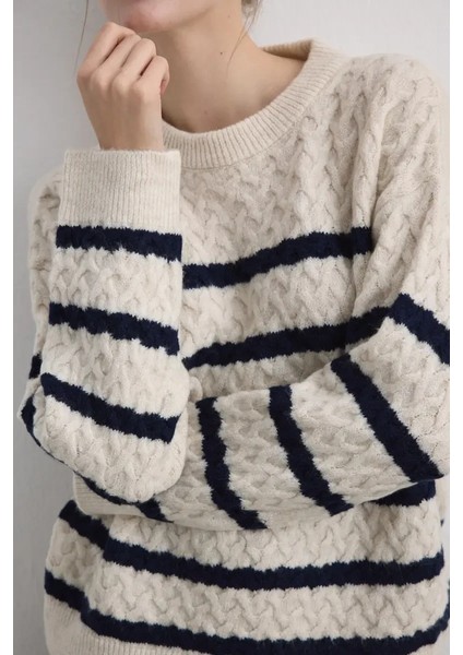 Çizgi Detaylı Örgülü Triko Bluz - Ekru fırsatları