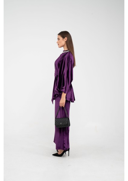 Taş Detaylı Kuşaklı Kadife Takım K8049 fiyatları