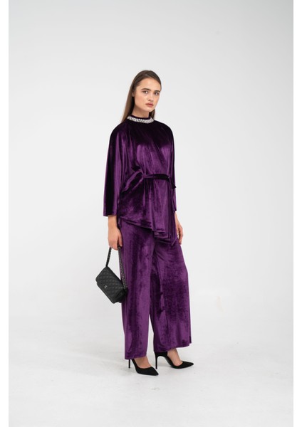 Taş Detaylı Kuşaklı Kadife Takım K8049 fırsatları