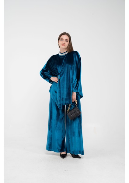 Taş Detaylı Kadife Takım K8048