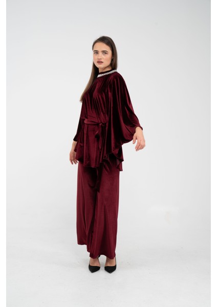 Taş Detaylı Kuşaklı Kadife Takım K8049 fırsatları