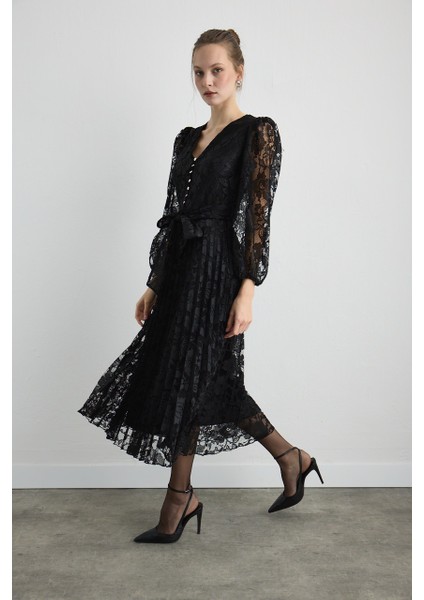 Dantel Pilise Uzun Abiye Elbise - Siyah fırsatları