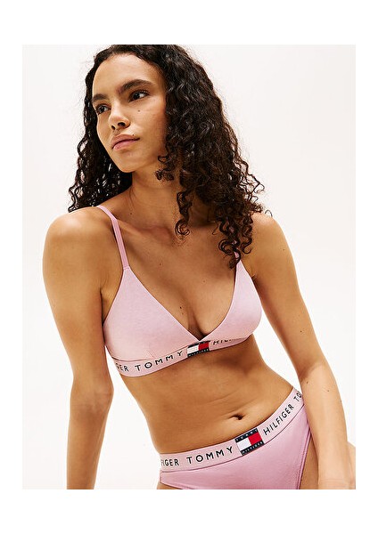 Kadın Pembe Üçgen Külot modelleri