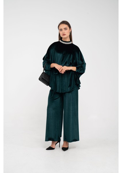 Taş Detaylı Kuşaklı Kadife Takım K8049 fiyatları