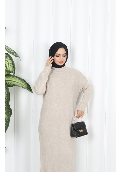 Baklava Desenli Triko Elbise fırsatları