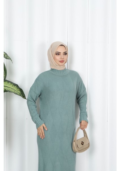 Baklava Desenli Triko Elbise fırsatları