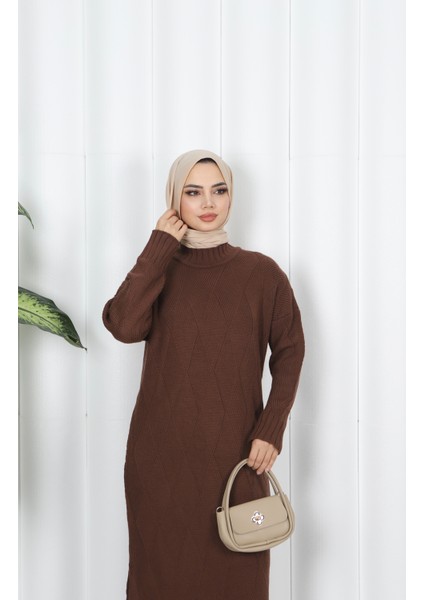 Baklava Desenli Triko Elbise fırsatları