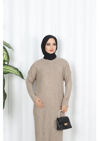 Baklava Desenli Triko Elbise fırsatları