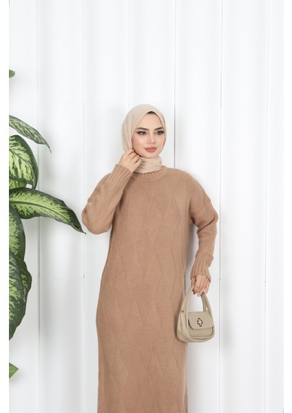 Baklava Desenli Triko Elbise fırsatları