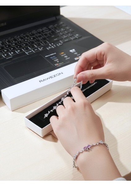 Kutulu Nerovia Taşlı Fiyonk ve Yıldız Detaylı Çelik Bileklik-Sevgiliye Hediye Sevdiklerinize Özel fiyatları