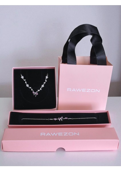 Nerovia Kutulu Çantalı Kalpli Kelebek Kolye Bileklik Seti Çelik Takı Hediye Sevgiliye Eşe Arkadaşa