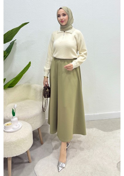 Yakası Fermuarlı Taş Detaylı Yumoş Kazak- Krem Standart (36-38-40 Uyumlu) modelleri