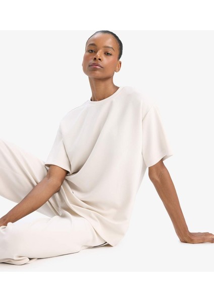 Fit Oversize Geniş Kalıp Bisiklet Yaka Modal Kısa Kollu Tişört