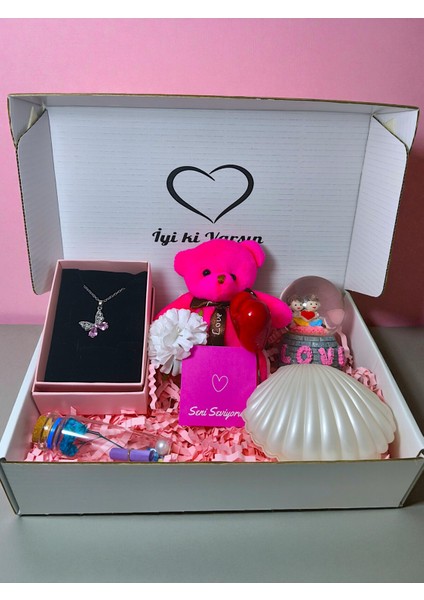 Pempe Konsept-Çelik Kelebek Kolye-Işıklı Mini Küre-Istiridye Mum-Dilek Şişesi-Pembe Ayıck Anahtarlık