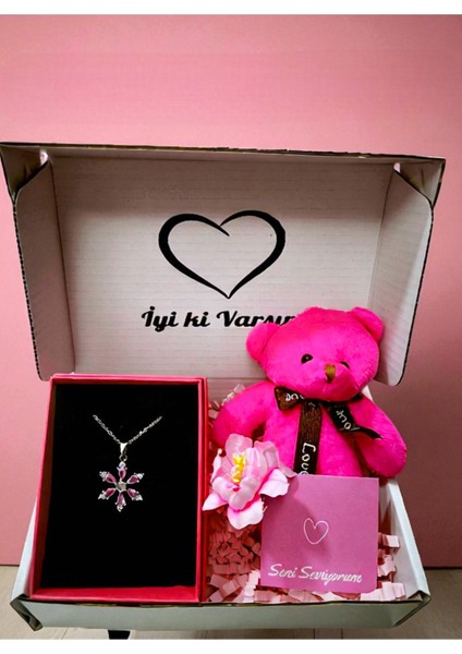 Pembe Lotus Çelik Kolye ve Peluş Ayıcık Anahtarlık Konsept Hediye Kutusu-Sevgiliye,ve Sevdiklerinize fiyatları