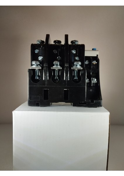 STRP100-100 STRP100-100 65-100A Termik Röle