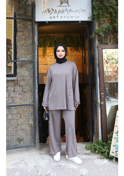 Düğmeli Modal Takım