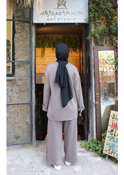 Düğmeli Modal Takım