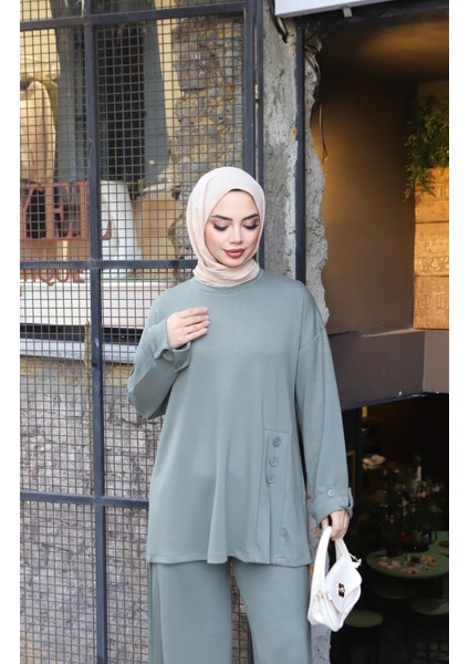 Düğmeli Modal Takım fırsatları