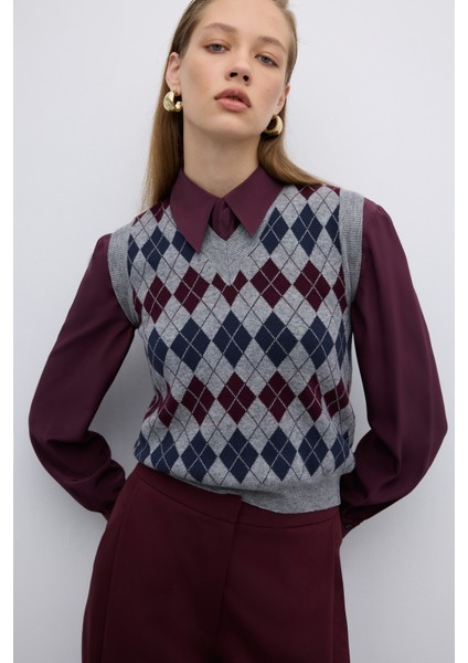 V Yaka Baklava Desenli Triko Süveter Standart Renk K2671020_089 modelleri