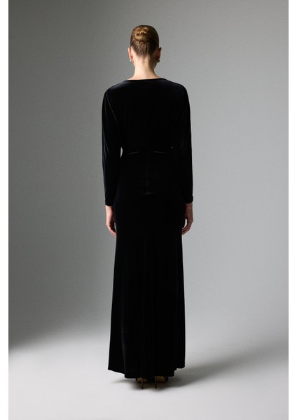 Kruvaze Görünümlü Yırtmaçlı Maksi Boy Kadife Elbise Siyah K2611306_001 fiyatları