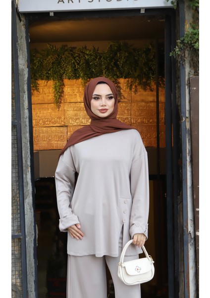 Düğmeli Modal Takım fırsatları