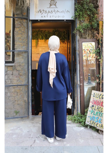 Düğmeli Modal Takım