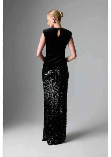 Vatka ve Drape Detaylı Yırtmaçlı Elbise Siyah K2611304_001 modelleri