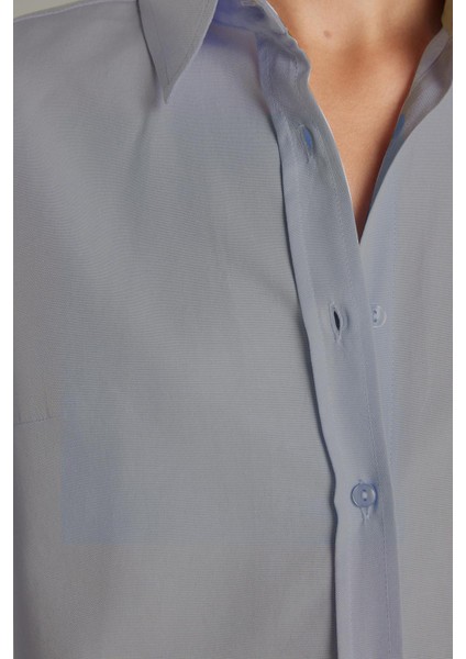 Kadın Slim Fit Dar Kesim Uzun Kollu Pamuklu Vücuda Oturan Dokulu Açık Lacivert Basic Gömlek modelleri